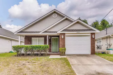 6022 Montgomery Ave, Pensacola, FL 32526