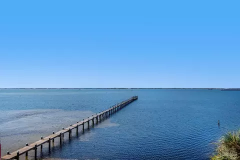4050 Indigo Dr #206, Pensacola, FL 32507