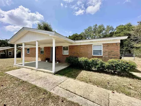2965 Christine St, Pensacola, FL 32526