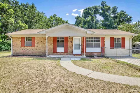 109 Kenmore Rd, Pensacola, FL 32503