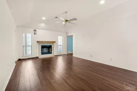 4886 Tealwood Dr, Pace, FL 32571 photo 5