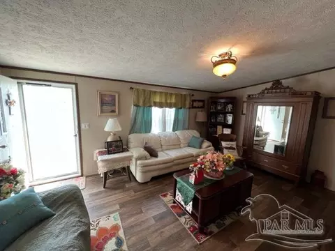6143 Sharp Ln, Jay, FL 32565 photo 3