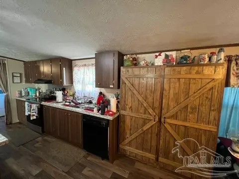 6143 Sharp Ln, Jay, FL 32565 photo 5