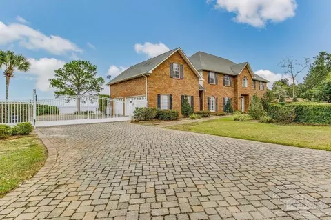 1674 Paradise Cove Ct, Gulf Breeze, FL 32563