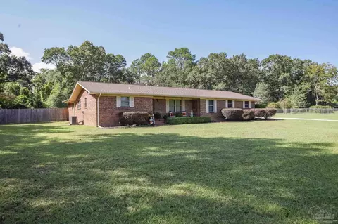 2451 Pinto Cir, Cantonment, FL 32533