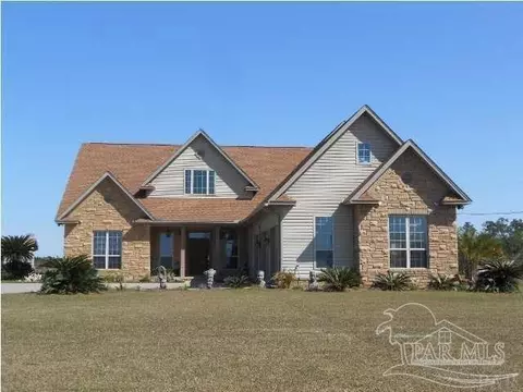 3900 Tungoil Rd, Walnut Hill, FL 32568