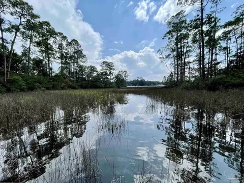 5081 Oneida Trl, Milton, FL 32583 photo 3