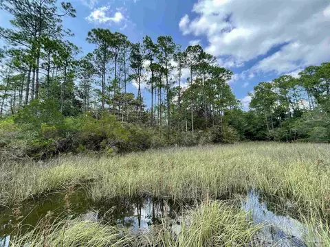5081 Oneida Trl, Milton, FL 32583 photo 5