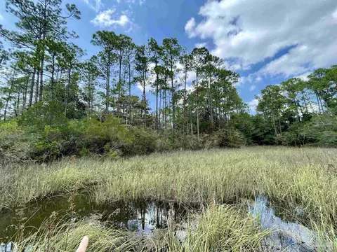5081 Oneida Trl, Milton, FL 32583 photo 4