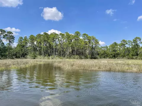 5081 Oneida Trl, Milton, FL 32583 photo 9