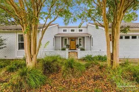 956 Coronado Dr, Gulf Breeze, FL 32563