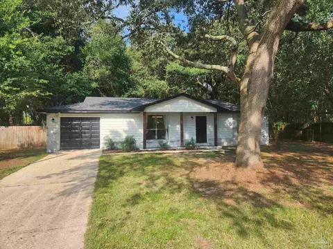 6523 Kennington Cir, Milton, FL 32570