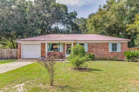 5645 Collinswood Dr, Milton, FL 32583