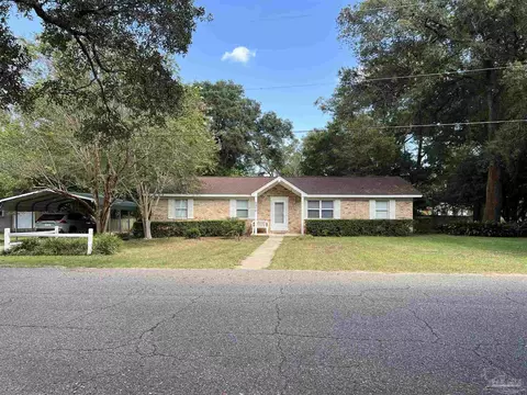 6970 Rhoda St, Pensacola, FL 32503