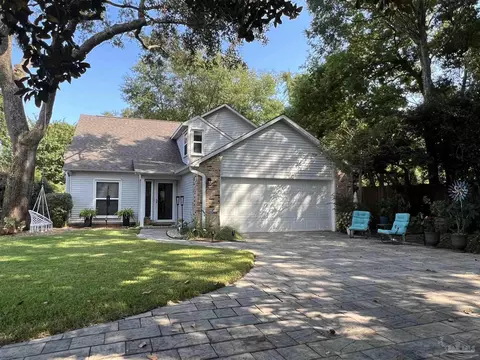 4000 Coppertree Ln, Pensacola, FL 32504
