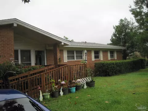 6111 E Shore Dr, Pensacola, FL 32505