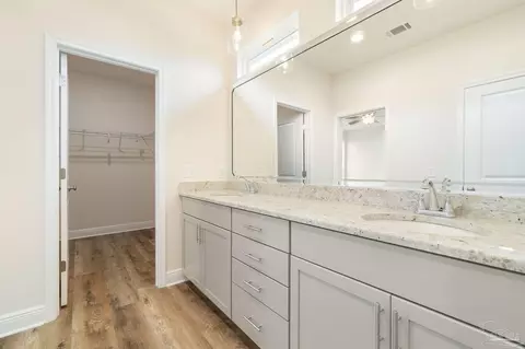 Bath - 9235 Salter Rd, Pace, FL 32571 photo 3 of 4
