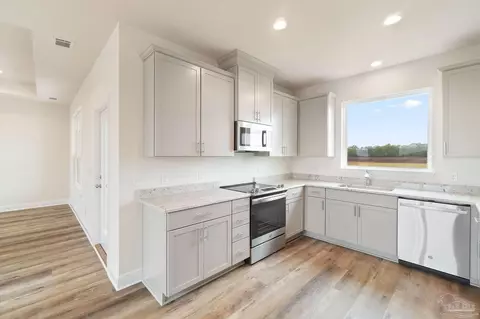 Kitchen - 9235 Salter Rd, Pace, FL 32571 photo 3 of 4