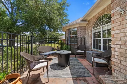 5605 Whispering Woods Dr, Pace, FL 32571 photo 3
