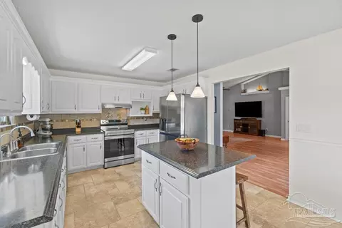 5605 Whispering Woods Dr, Pace, FL 32571 photo 17