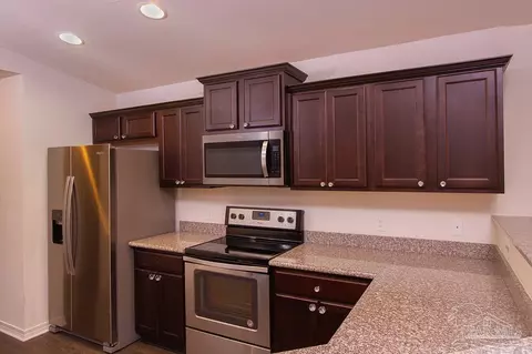 5566 Peach Dr, Pace, FL 32571 photo 9