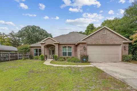 14 Poquito Rd, Shalimar, FL 32579