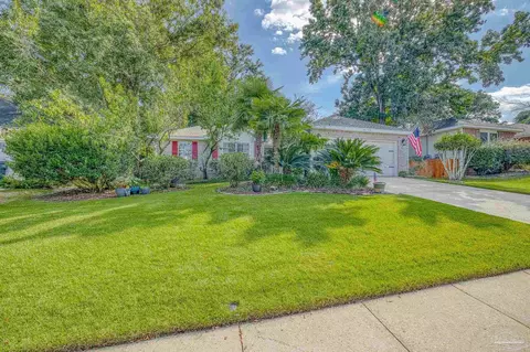 10132 Crest Ridge Dr, Pensacola, FL 32514