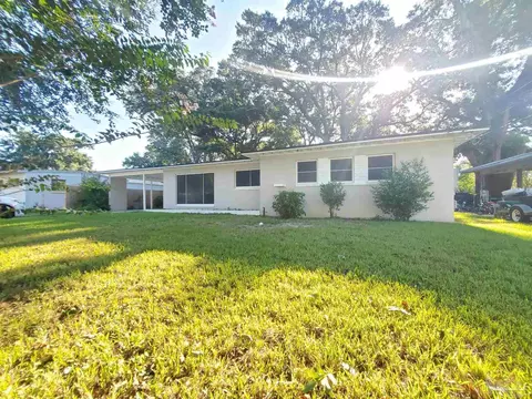 60 Stetson Rd, Pensacola, FL 32506