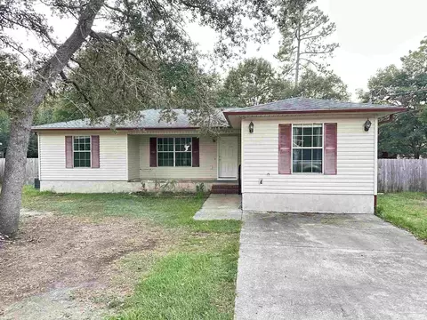 7269 Bogey Ln, Milton, FL 32570