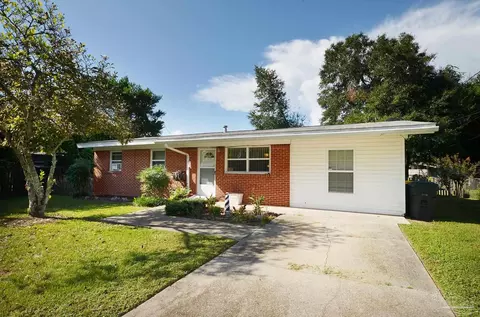 6557 Lark Ave, Milton, FL 32570