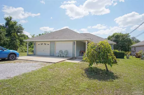 6907 Ella St, Milton, FL 32583 photo 2