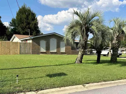 3252 Princeton Dr, Gulf Breeze, FL 32563