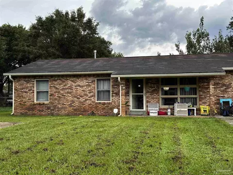123 Willard Rd, Fort Walton Beach, FL 32548