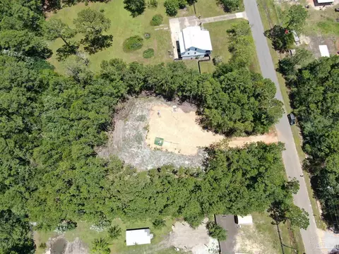 6638 Blackwater St, Milton, FL 32583