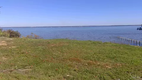 8556 Scenic Hwy, Pensacola, FL 32514