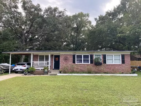 6615 Magnolia St, Milton, FL 32570