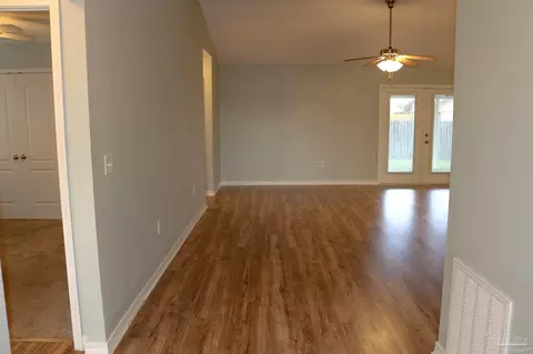 2455 Flintstone Dr, Cantonment, FL 32533 photo 18