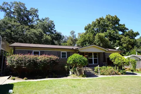 4521 Trice Rd, Pace, FL 32571