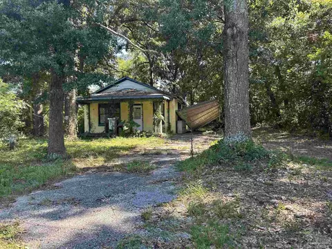 109 Shadowlawn Ln, Pensacola, FL 32507