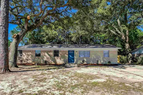 3085 Partridge Dr, Pensacola, FL 32526