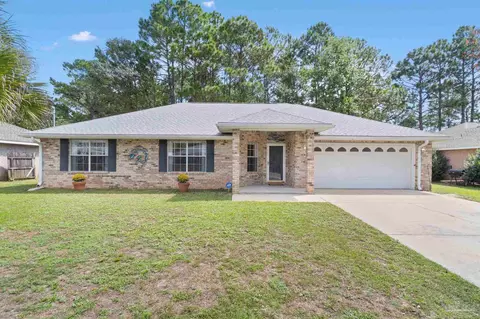 2726 Terry Cove Dr, Milton, FL 32583