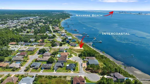 1724 Ravenna Dr, Navarre, FL 32566