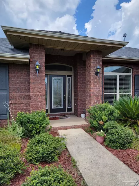 4926 Tributary Dr, Milton, FL 32570 photo 3