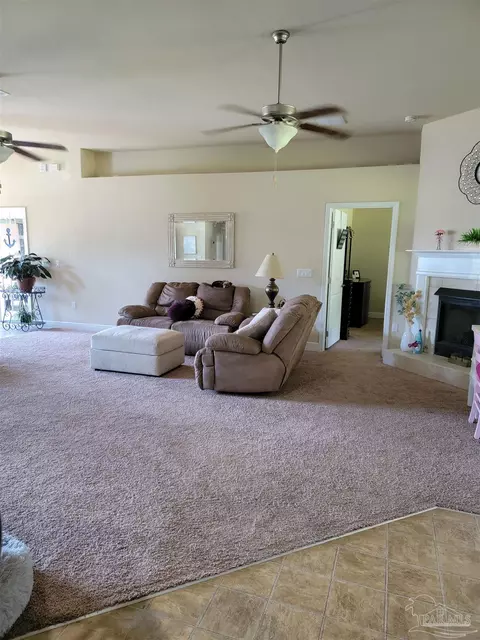 4926 Tributary Dr, Milton, FL 32570 photo 8