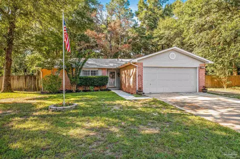 5506 Chantilly Cir, Milton, FL 32583