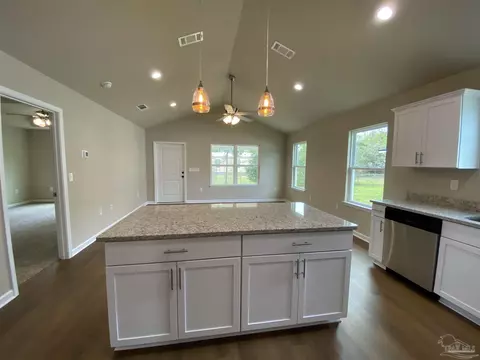 Kitchen - 5124 Hendricks Cir, Jay, FL 32565 photo 6 of 8