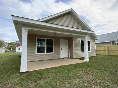 Exterior - 5124 Hendricks Cir, Jay, FL 32565 photo 7 of 12
