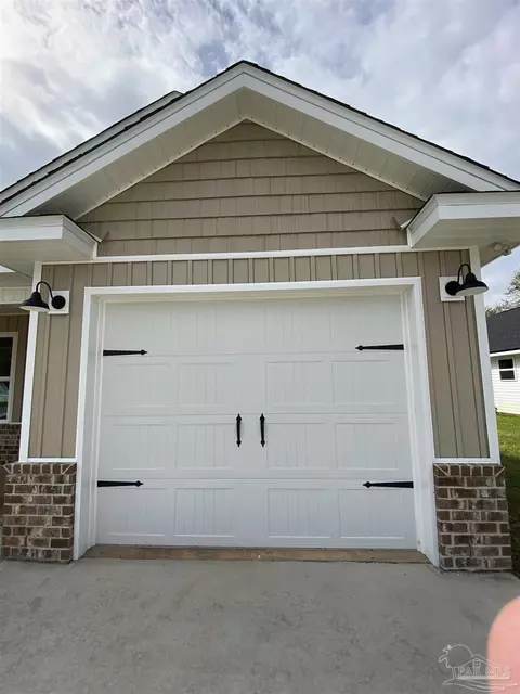 Exterior - 5124 Hendricks Cir, Jay, FL 32565 photo 5 of 12