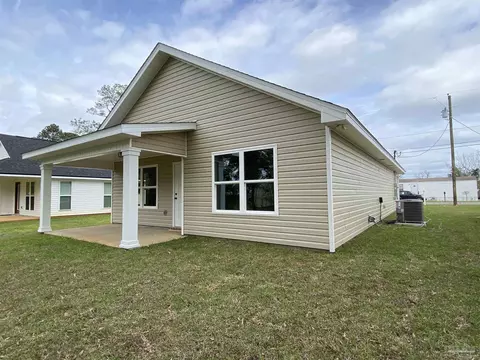Exterior - 5124 Hendricks Cir, Jay, FL 32565 photo 8 of 12