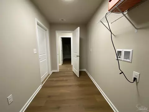 Entry Way - 5124 Hendricks Cir, Jay, FL 32565 photo 2 of 2
